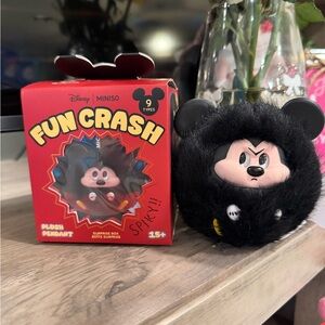 Fun Crash confirmed Crazy Plush Mickey Pendant - Black